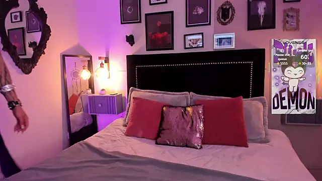 pinkk deemon online show from 05/21/26, 12:57