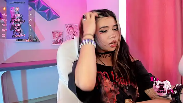 pinkk deemon online show from 01/10/26, 02:01