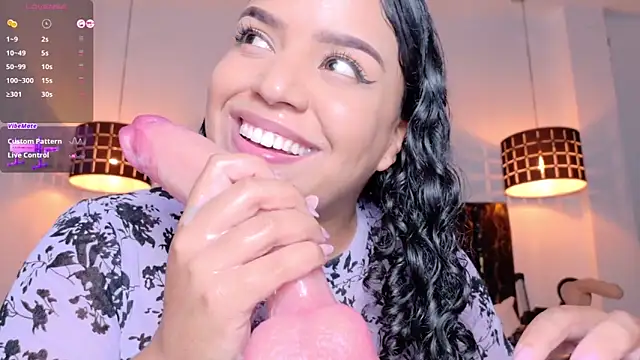 emily perezz online show from 02/02/26, 07:24