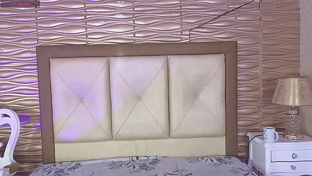 Miladiosa online show from 05/29/26, 12:44