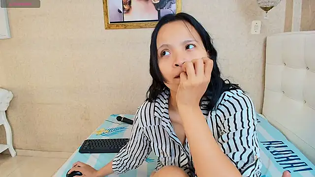 Miladiosa online show from 11/03/25, 12:09