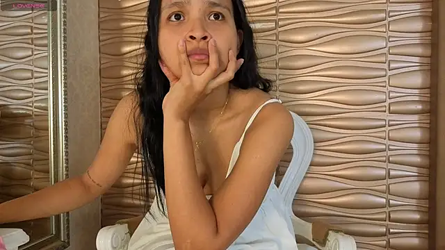 Snapshot of Miladiosa chatting on 06/28/26, 12:22 Miladiosa online show from 06/28/26, 12:22