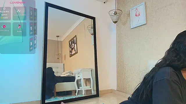 Miladiosa online show from 12/05/25, 12:26