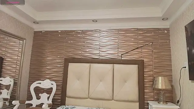 Miladiosa online show from 04/04/26, 12:23