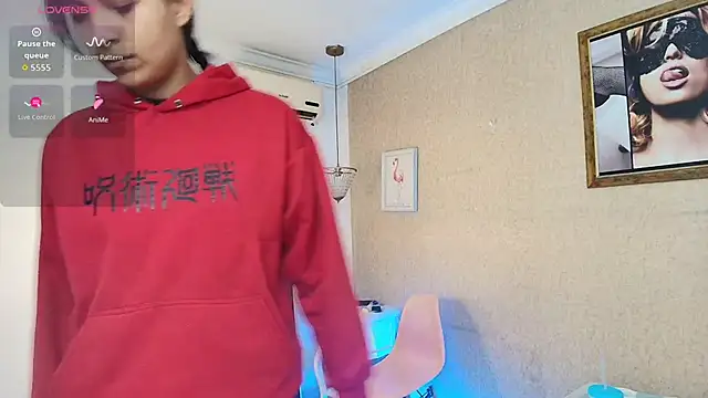 Miladiosa online show from 10/25/25, 12:39