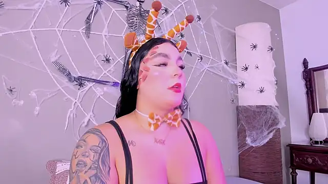 melody blossom  online show from 10/25/25, 08:09