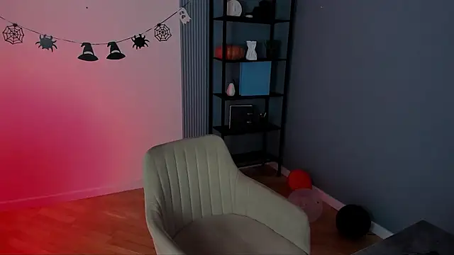 Snapshot of JaneByrd chatting on 10/29/25, 02:49 JaneByrd online show from 10/29/25, 02:49