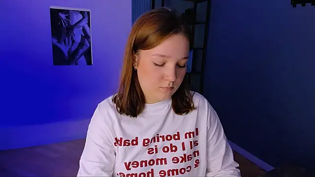 Snapshot of JaneByrd chatting on 10/22/25, 02:27 JaneByrd online show from 10/22/25, 02:27