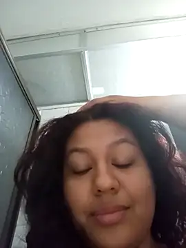 CloeStron online show from 11/06/25, 03:16