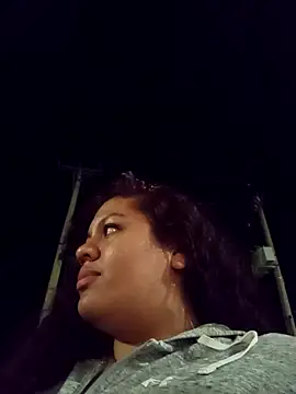 CloeStron online show from 10/29/25, 01:37