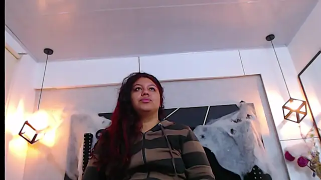 CloeStron online show from 10/22/25, 10:58