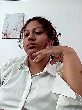 CloeStron online show from 11/18/25, 02:53