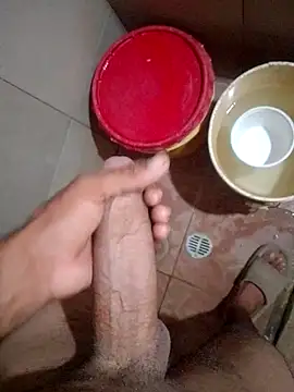 Snapshot of shessAz chatting on 09/27/25, 08:26 shessAz online show from 09/27/25, 08:26