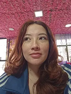 Snapshot of lunnaa_ chatting on 06/26/26, 03:40 lunnaa online show from 06/26/26, 03:40