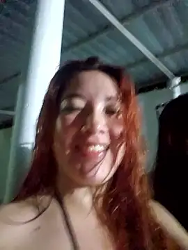 Snapshot of lunnaa_ chatting on 09/20/25, 05:12 lunnaa online show from 09/20/25, 05:12