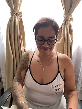 Snapshot of Camila_Garcia_ chatting on 09/28/25, 05:42 Camila Garcia online show from 09/28/25, 05:42