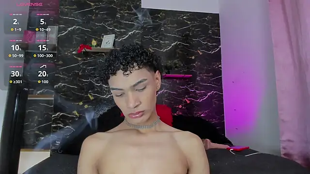 lyan hots online show from 11/08/25, 11:36