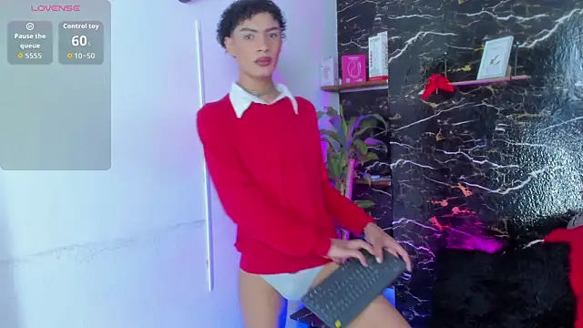 lyan hots online show from 12/03/25, 12:04