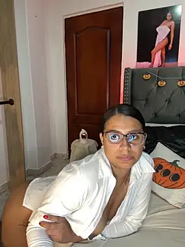 ema zoe online show from 10/29/25, 12:09