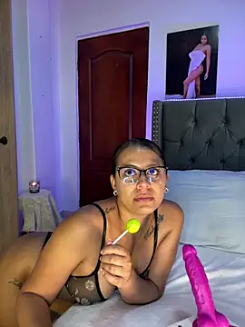 ema zoe online show from 03/10/26, 12:03