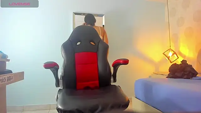 ALISSON BARKER online show from 10/27/25, 12:17