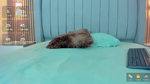 ALISSON BARKER online show from 11/08/25, 12:42