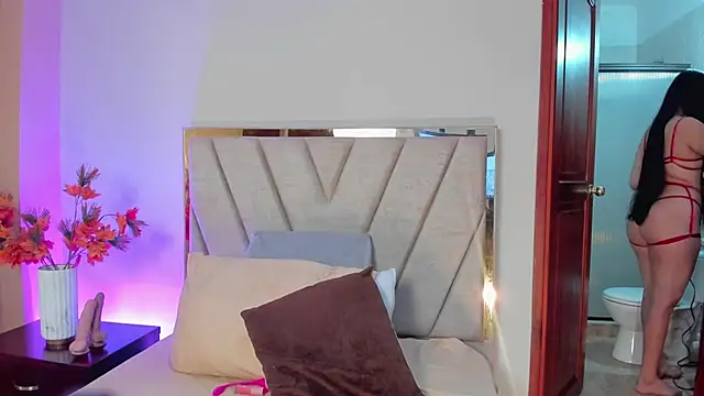 SerenaAveline online show from 10/18/25, 01:02