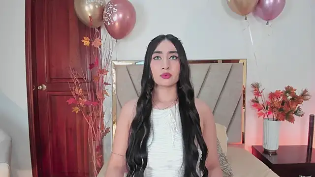 SerenaAveline online show from 10/07/25, 10:11