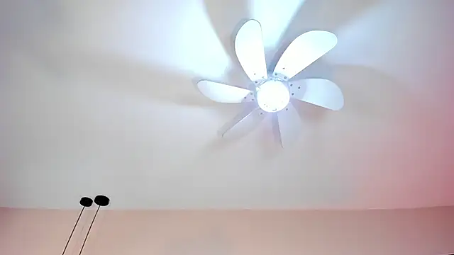 SerenaAveline online show from 09/15/25, 10:21