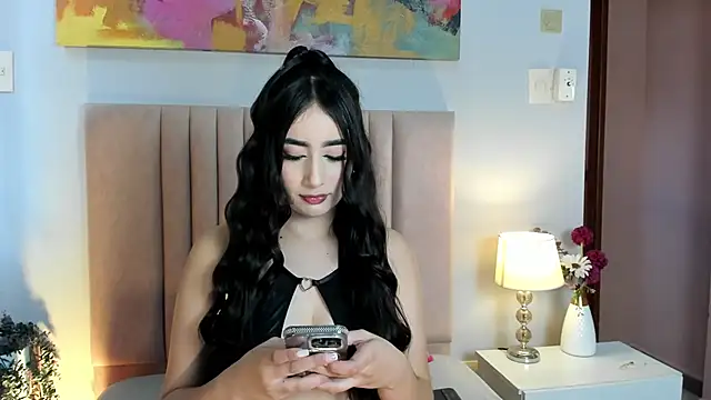 SerenaAveline online show from 10/25/25, 09:37