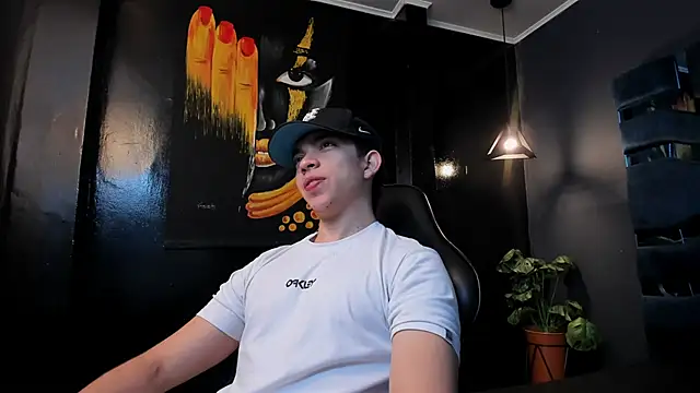 Eryonbradley online show from 12/15/25, 11:27