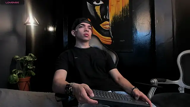 Eryonbradley online show from 11/27/25, 11:32