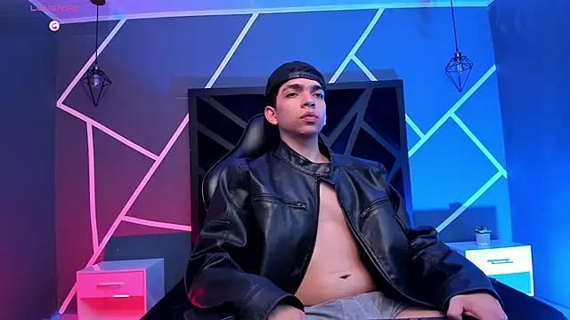 Eryonbradley online show from 12/13/25, 08:04