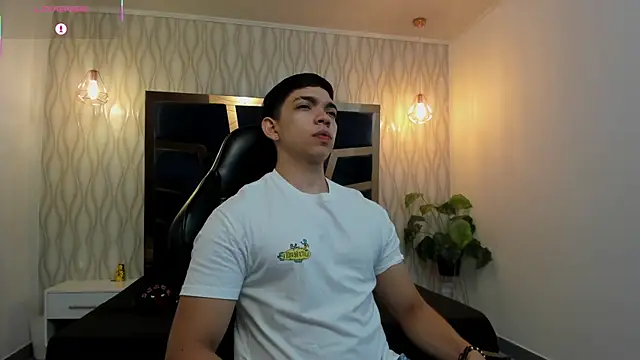 Eryonbradley online show from 04/10/26, 02:13