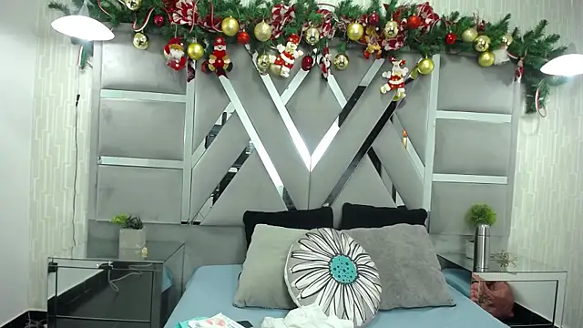 MonzerratBoyer online show from 01/12/26, 06:47