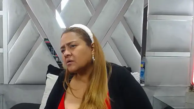 MonzerratBoyer online show from 11/29/25, 07:58