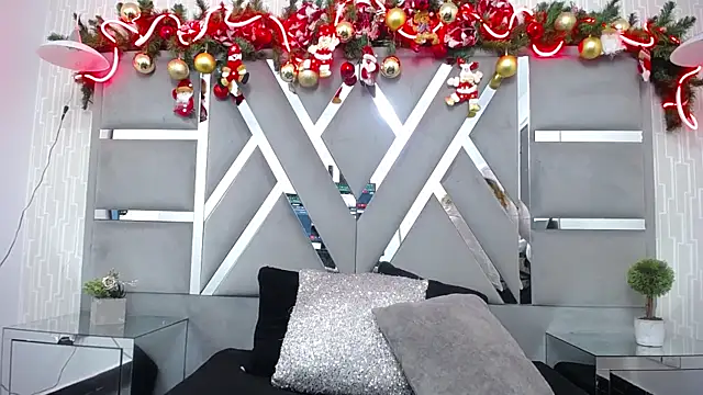 MonzerratBoyer online show from 12/16/25, 08:35