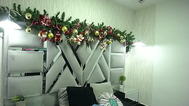 MonzerratBoyer online show from 01/09/26, 06:48