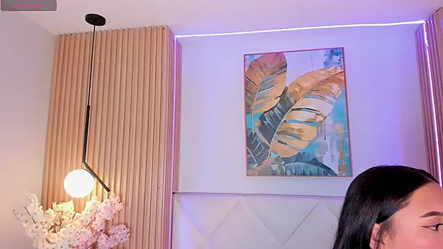 veronica hill  online show from 04/17/26, 03:09