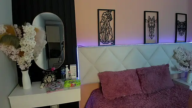 veronica hill  online show from 09/09/25, 03:16