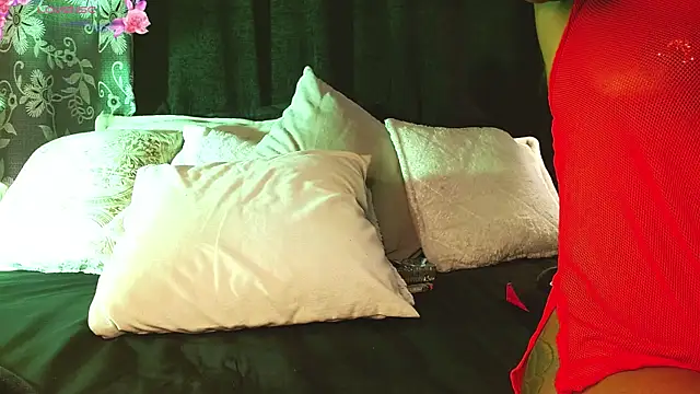 Dulce Tara online show from 12/19/25, 09:22