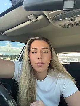 louiseberkeley online show from 05/06/26, 03:43