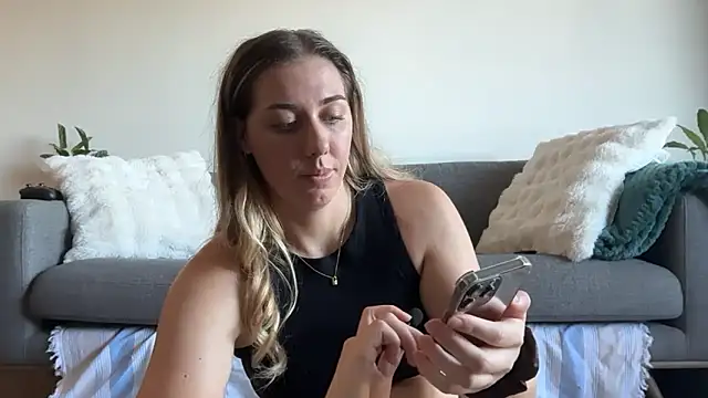 louiseberkeley online show from 03/15/26, 06:09