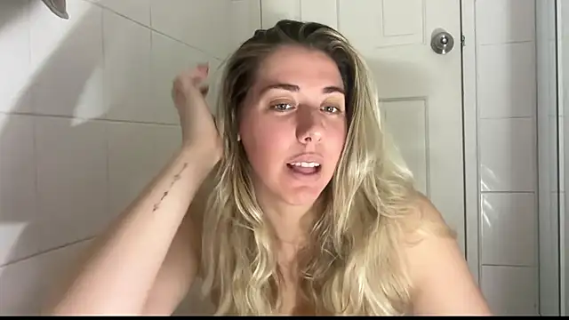 louiseberkeley online show from 10/29/25, 11:31