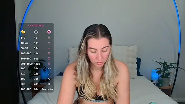 louiseberkeley online show from 09/24/25, 07:48