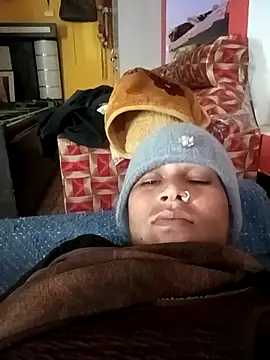 Snapshot of Sonam_pandeyji chatting on 02/17/26, 12:57 Sonam pandeyji online show from 02/17/26, 12:57