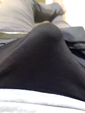 Snapshot of JoaoPedro17cm chatting on 09/15/25, 01:11 JoaoPedro17cm online show from 09/15/25, 01:11