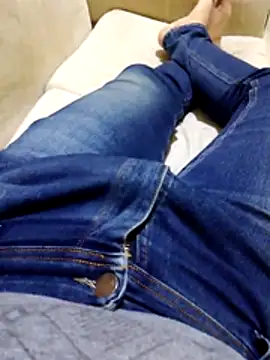 Snapshot of JoaoPedro17cm chatting on 10/29/25, 01:21 JoaoPedro17cm online show from 10/29/25, 01:21