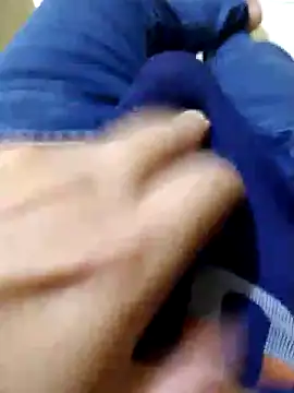 Snapshot of JoaoPedro17cm chatting on 09/29/25, 02:12 JoaoPedro17cm online show from 09/29/25, 02:12