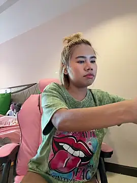 Kath C online show from 09/25/25, 03:56
